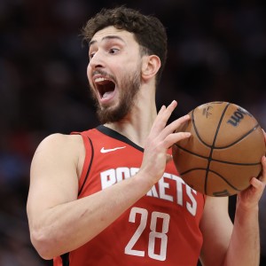 九游体育下载-组织中锋！赛季场均20分6助攻的中锋：张伯伦、约基奇、申京